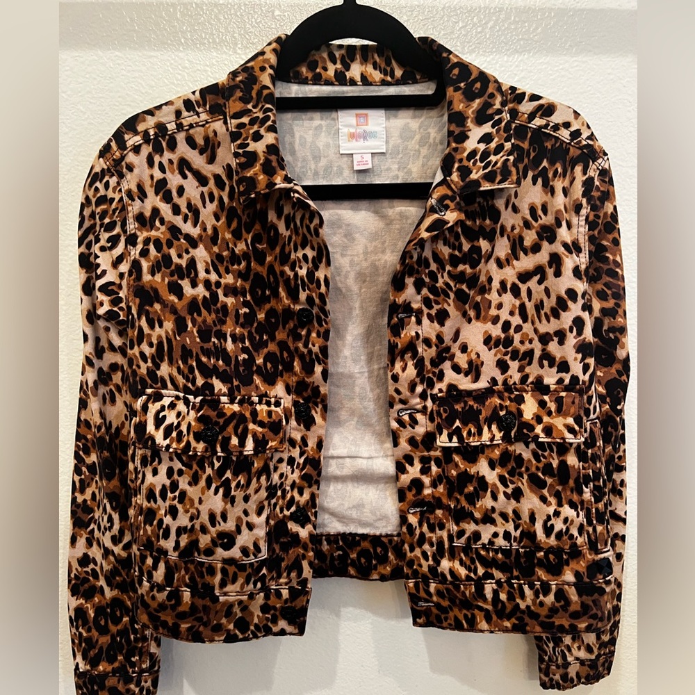 LuLaRoe Leopard Jacket with branded black buttons